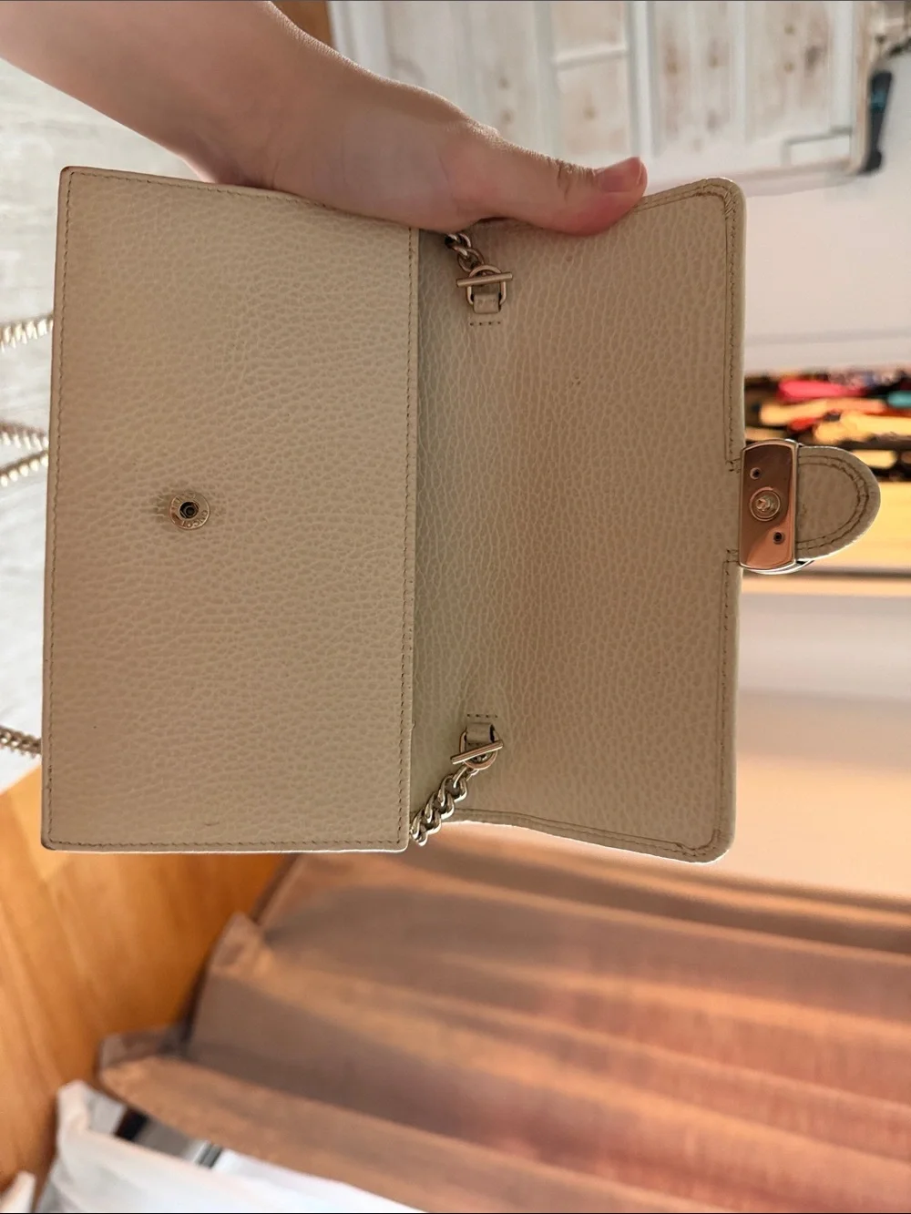 Cream Leather Crossbody Wallet on Chain - Picture 5 of 9